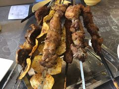 -牧场烧烤餐饮广场