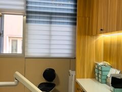 -上海仁爱医院口腔科 · 种植