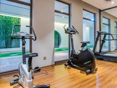 -雅戈尔富宫大酒店(观前街店)