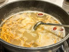 -汤宴·参须肚包鸡(南京路店)