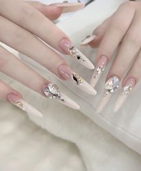 -斯馨·健康美甲美睫