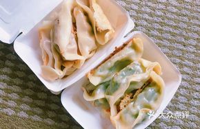 Dong's Signature Pot Stickers