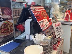 -牛吃草牛肉面(甬港南路店)