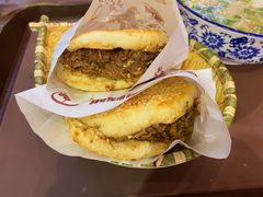 牛肉烧饼（多肉）-穆得·老周家牛肉烧饼(普利街店)