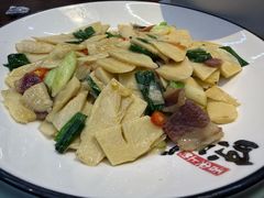 -民间瓦缸煨汤館(嵩山路店)