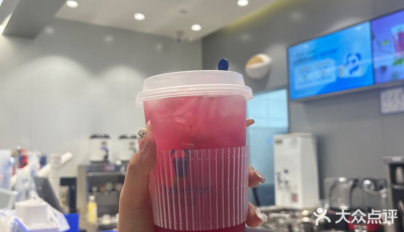茶百道新品来啦 第二杯半价哦