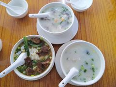 牛腩汤河粉-河记肠粉店