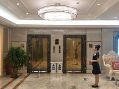 -沪华海鲜大酒楼(南汇店)