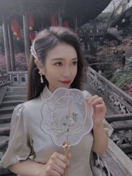-唯一旅拍·颂当代影像艺术中心(上城店)