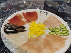-桥香园过桥米线(国贸店)
