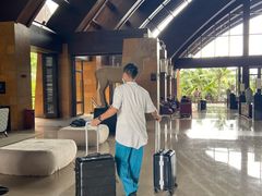 -三亚湾海居铂尔曼度假酒店