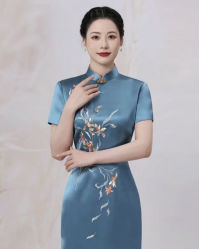 -禾米旗袍妈妈装礼服定制(嘉业国贸店)