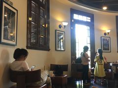 大堂-星巴克(宁波老外滩店)