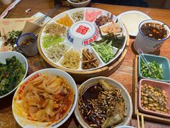 -怪噜范·老贵阳街头名小吃(鸿通城店)