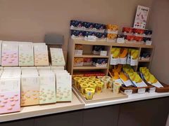 面包甜点陈列柜-奈雪的茶(时代天街店)