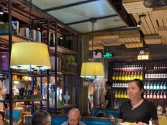 -领鲜活海鲜榴莲自助火锅(东门店)