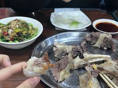 -布尔津河堤夜市