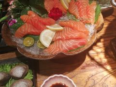 三文鱼刺身（大份）-黑牛の店·和牛烧肉(大悦城店)