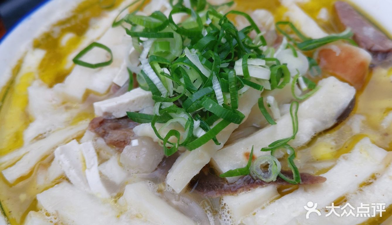 本地人把羊肉泡当早餐吃