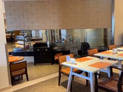 -亚龙湾希尔顿自助餐厅·海鲜·烧烤·沙滩BBQ·现场乐队