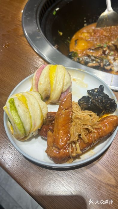 万里闯关东铁锅炖菜馆(吉林大路店)图片