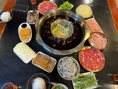 -邓莽子老火锅(中兴路总店)