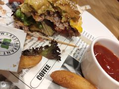 -LO CALCOW卡路力轻食主义餐厅(陆家嘴店)