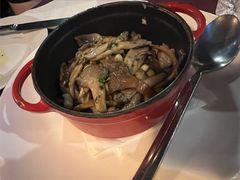 葱香炒蘑菇-LA  PETANQUE(泰安路店)