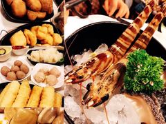 -鲜入围煮花胶鸡海鲜火锅