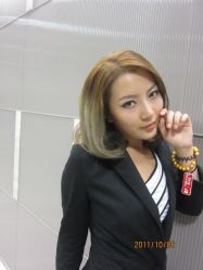 妩媚中发-美秀造型