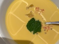 -牛YO寿喜烧·铁板烧和牛火锅自助(市府恒隆店)