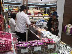 -上海市长春食品商店(淮海中路店)