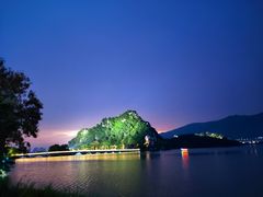 -星湖旅游景区七星岩