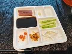 蒜泥-正德楼果木烤鸭·渔家菜(东港店)