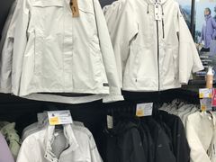 -迪卡侬(高新万达店)