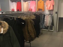 -H&M(鹏欣水游城店)
