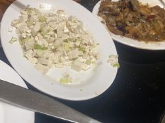 -山城家常菜铁锅炖鱼