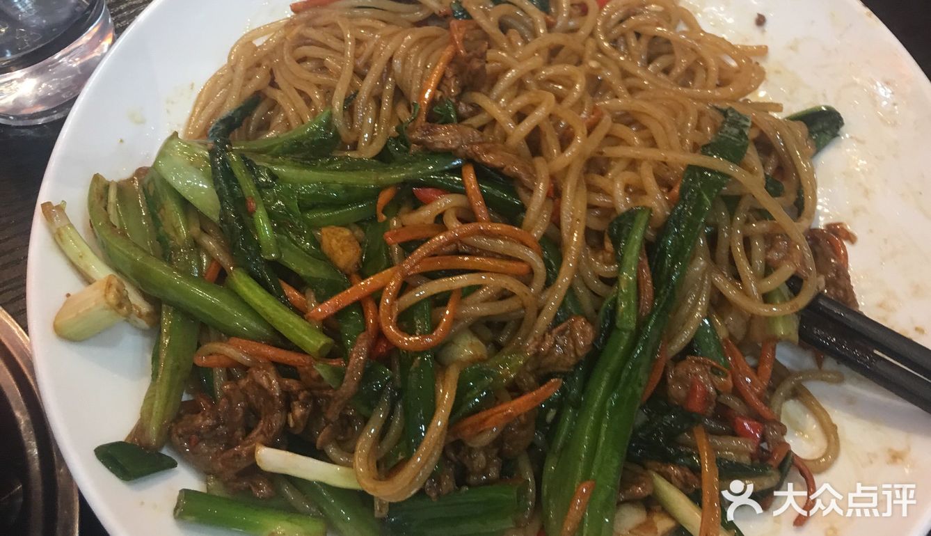 味公馆民间瓦罐煨汤