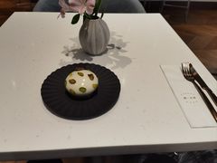 -潮一不贰·法式甜品·生日蛋糕·西式简餐(外滩店)