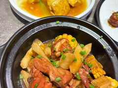 石锅山药排骨-闫府私房菜·百年鲁菜(恒隆店)