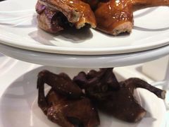 首创黑椒妙龄鸽-粤小馆(天安云谷店)