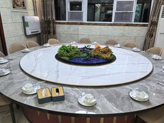 -宾朋海鲜饭庄(兴海路店)