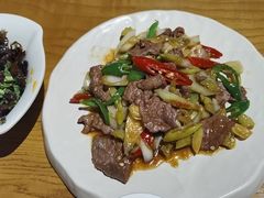 -隔壁老王·家常云南菜(花巷店)