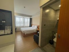 -希岸·轻雅酒店(广州白鹅潭艺术中心花地湾地铁站店)