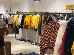 -URBAN REVIVO(西安Momopark店)