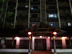 -绳金塔美食街(前进路店)