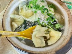 -小许三鲜砂锅馄饨店(家多乐烟酒店)