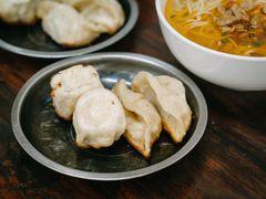 -黄阿姨锅贴大王(万航渡路店)