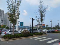 -融创茂-停车场