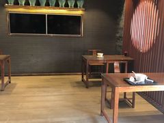-亮亮面馆(经六路店)